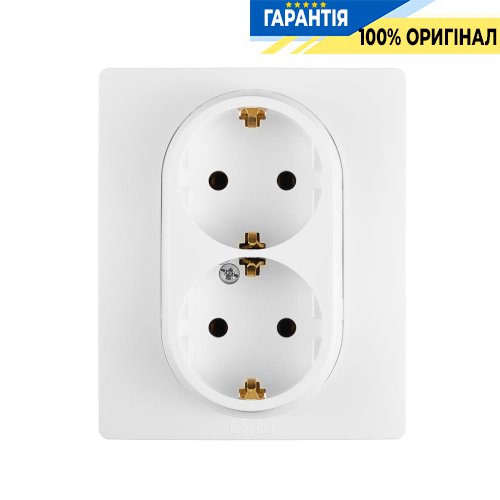 Розетка електрична 2-а з заземленням Legrand Etika 672223, білий